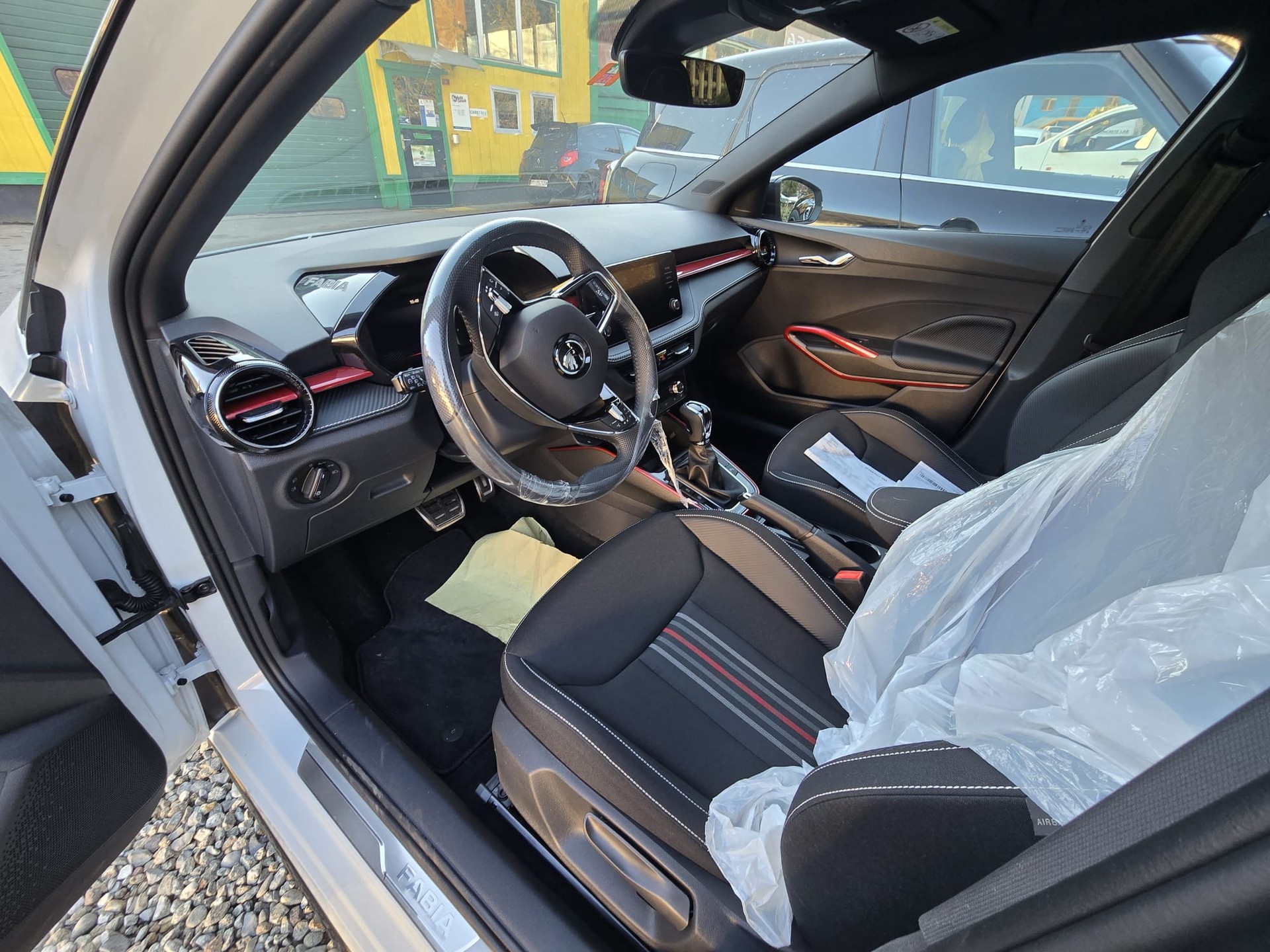 SKODA Fabia 1.0 TSI Monte Carlo DSG-image-7