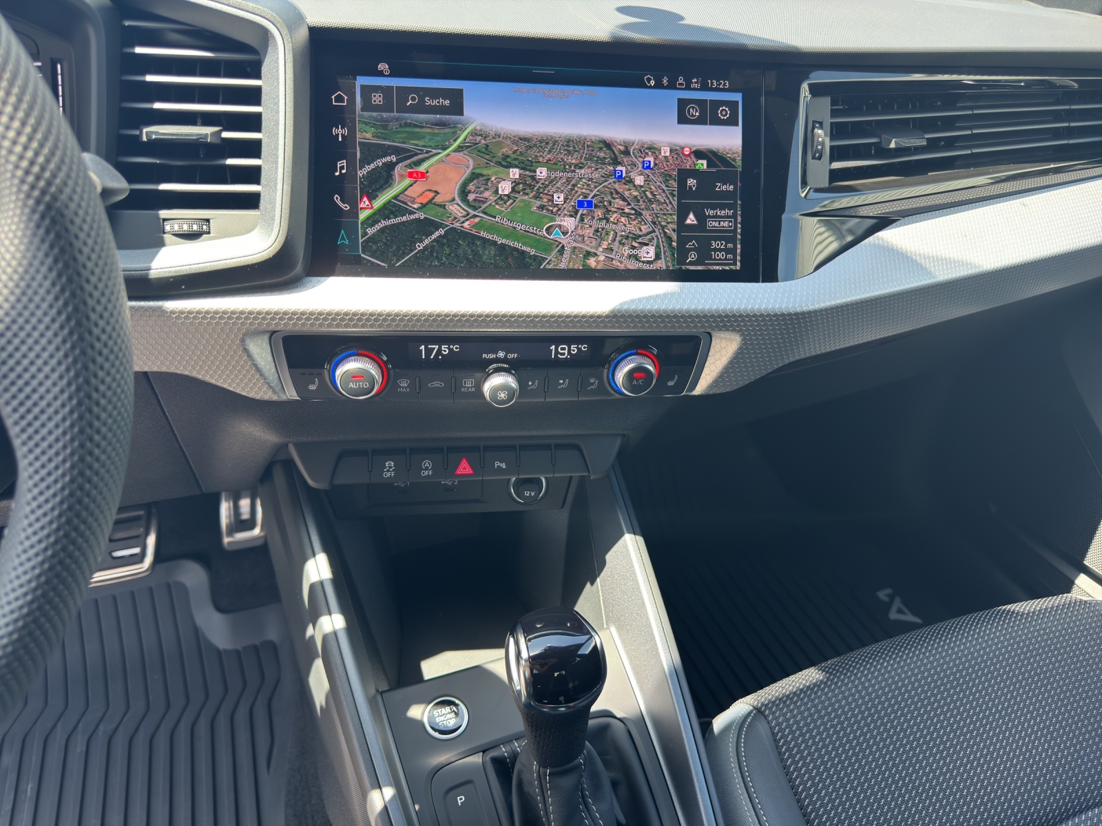 AUDI A1 Sportback 30 TFSI S Line Attraction S-tronic-image-10
