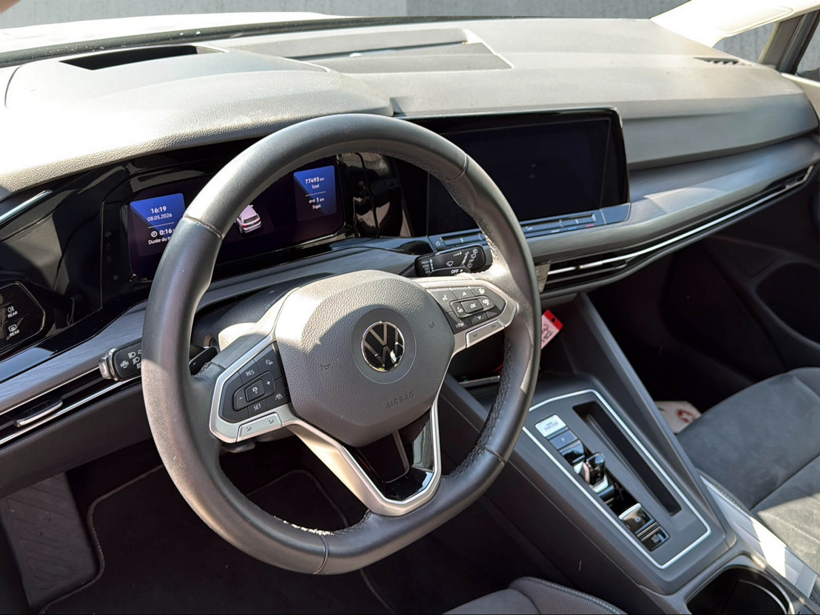 VW Golf 1.4 TSI PHEV Style-image-2
