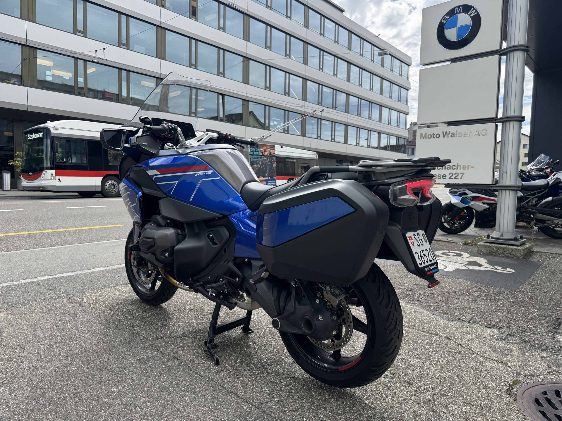 BMW R 1300 RT ABS-showroom-element-2