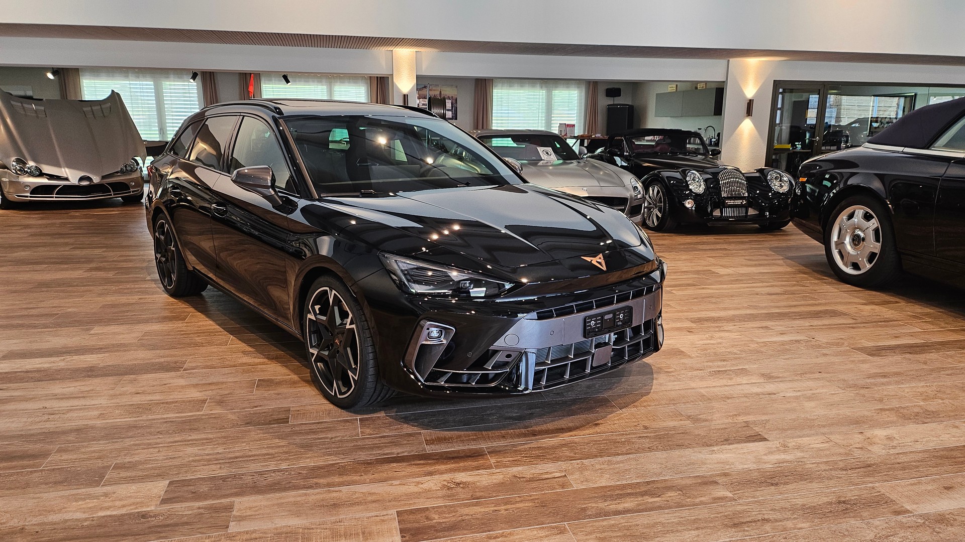 CUPRA LEON ST 2.0 TSI VZ DSG 4Drive Panodach, AHK-image-4