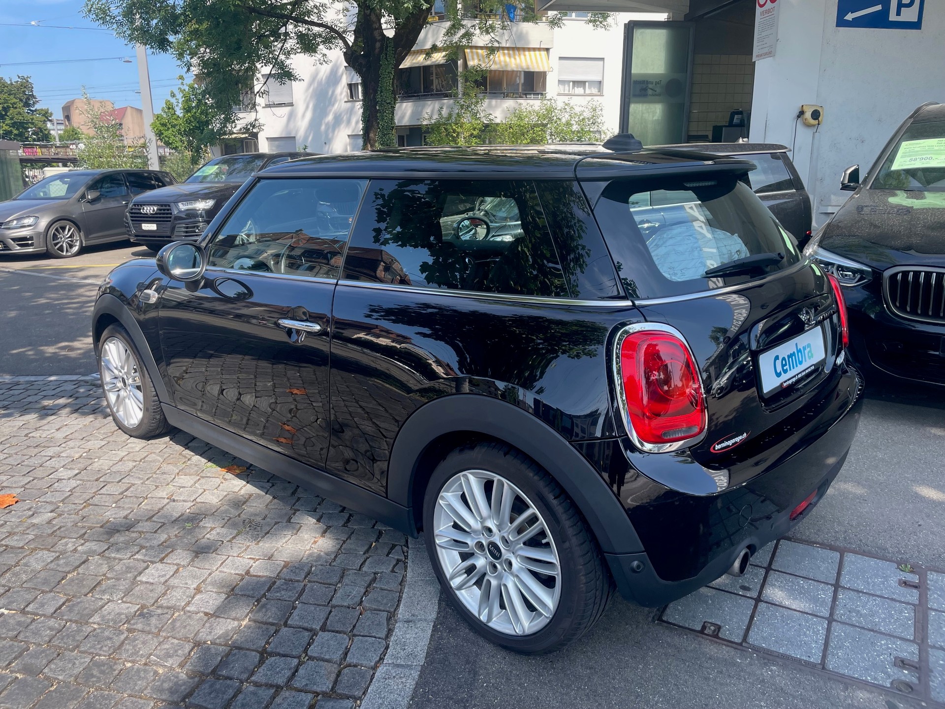MINI Cooper Steptronic-image-2