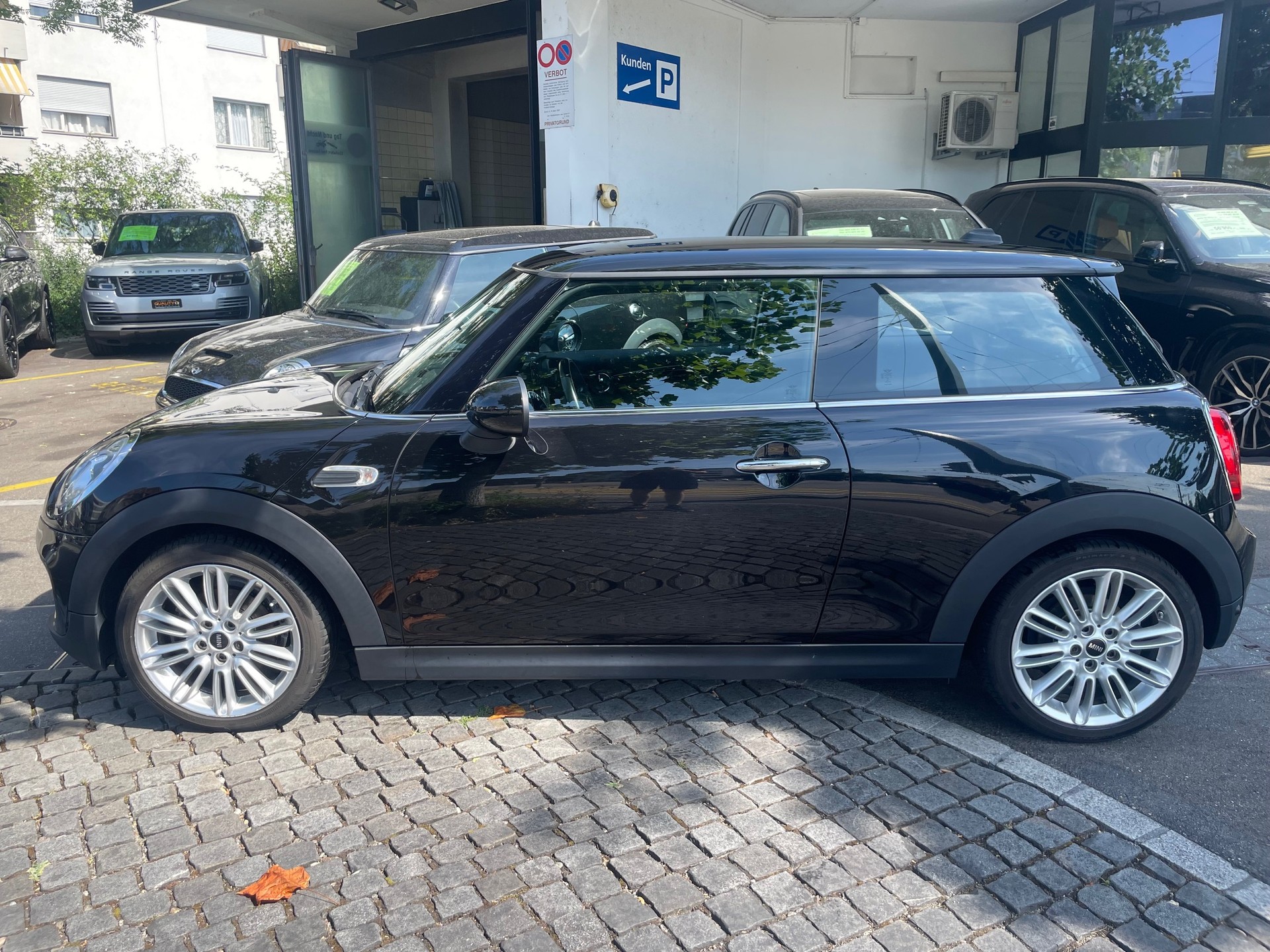 MINI Cooper Steptronic-image-1