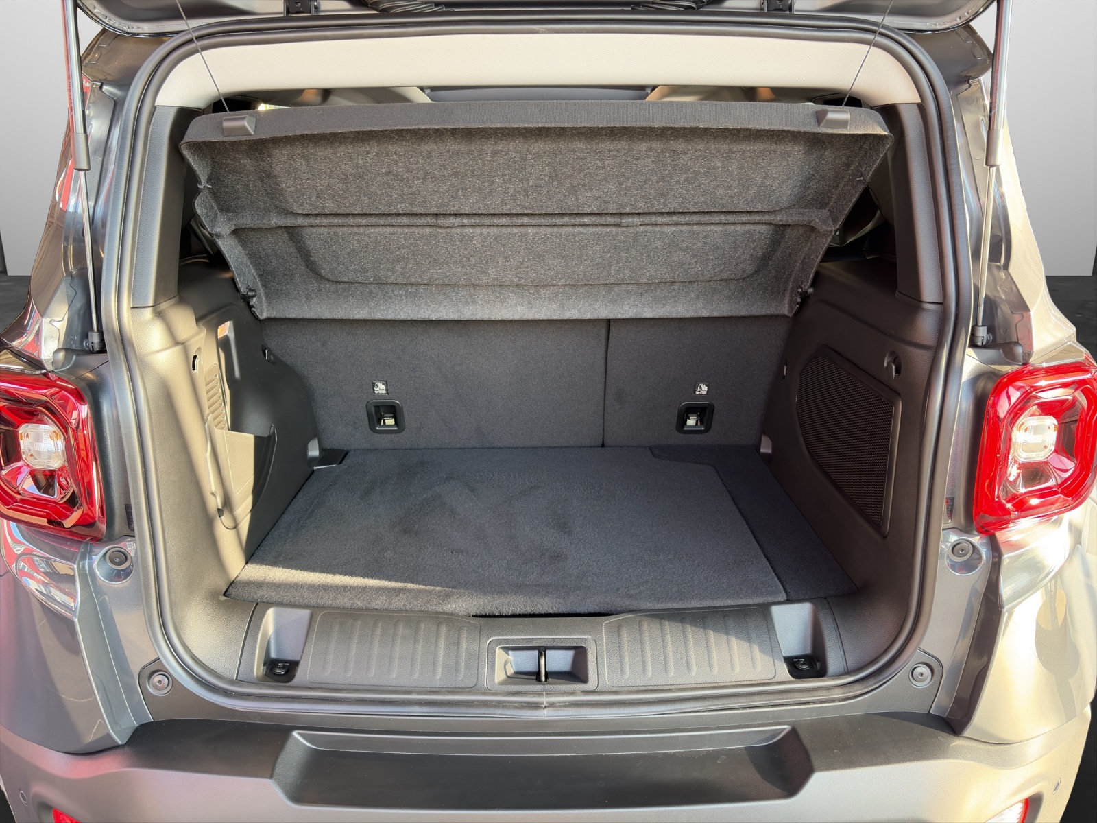 JEEP Renegade 1.3 North Star 4xe-image-14