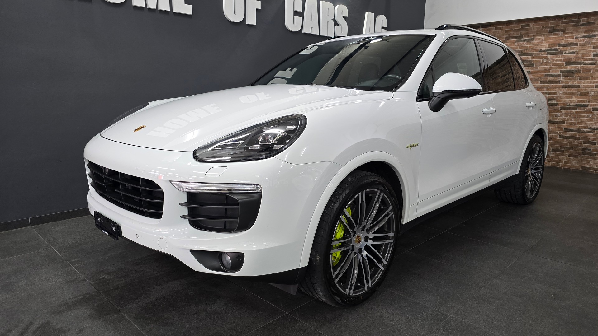 PORSCHE Cayenne S E-Hybrid Platinum Edition-image-1
