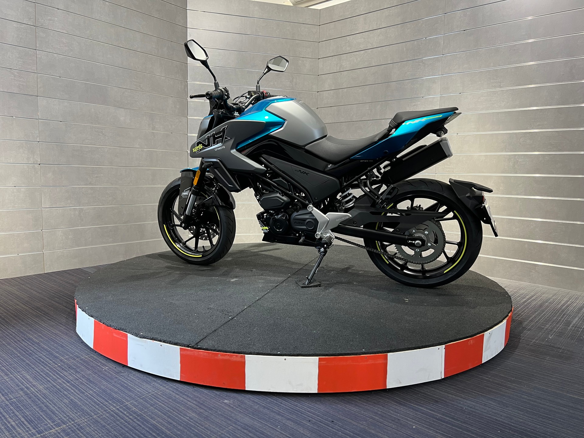 CF MOTO 125NK-showroom-element-2