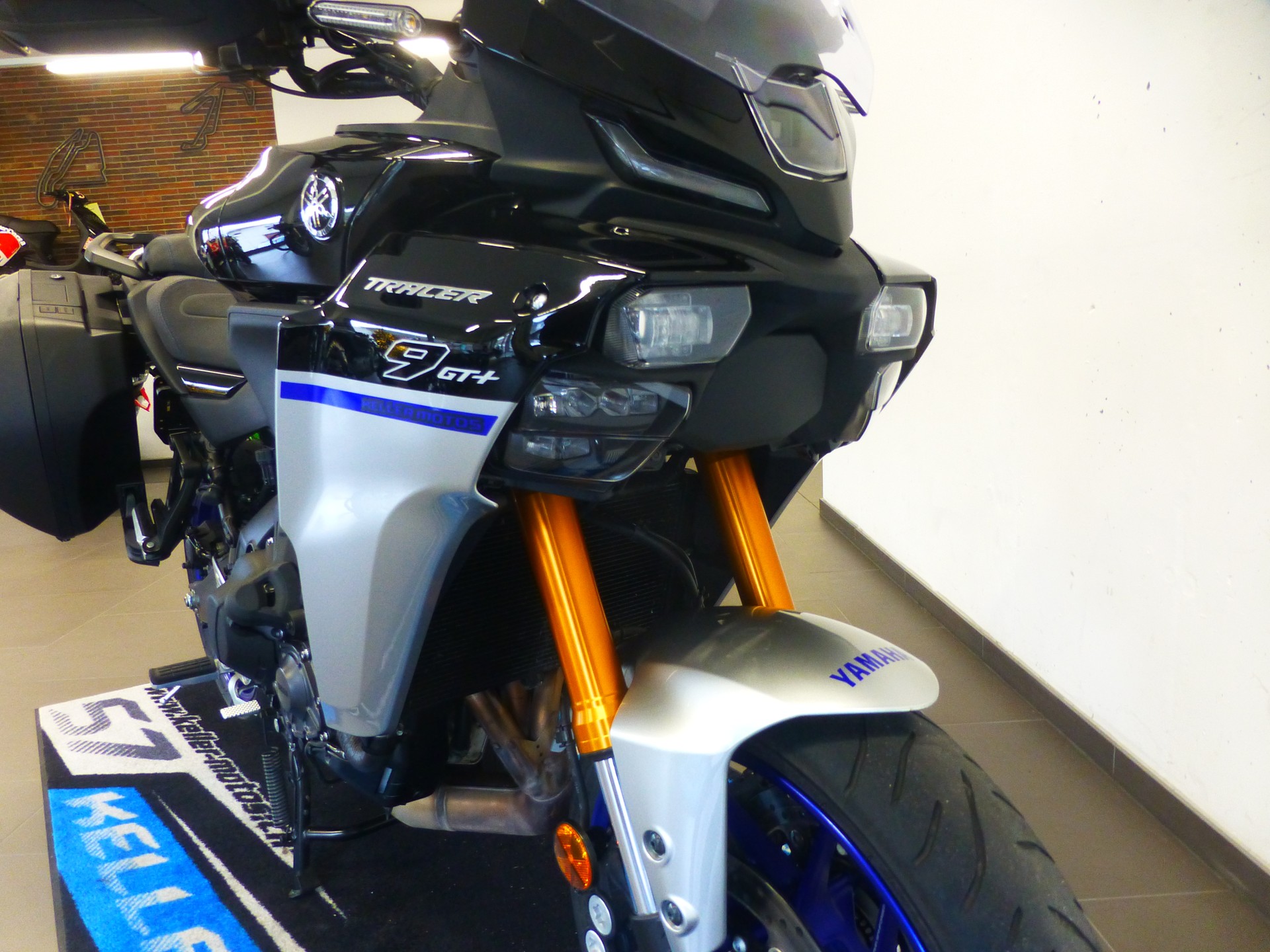 YAMAHA Tracer 9 GT+ Y-AMT-image-15