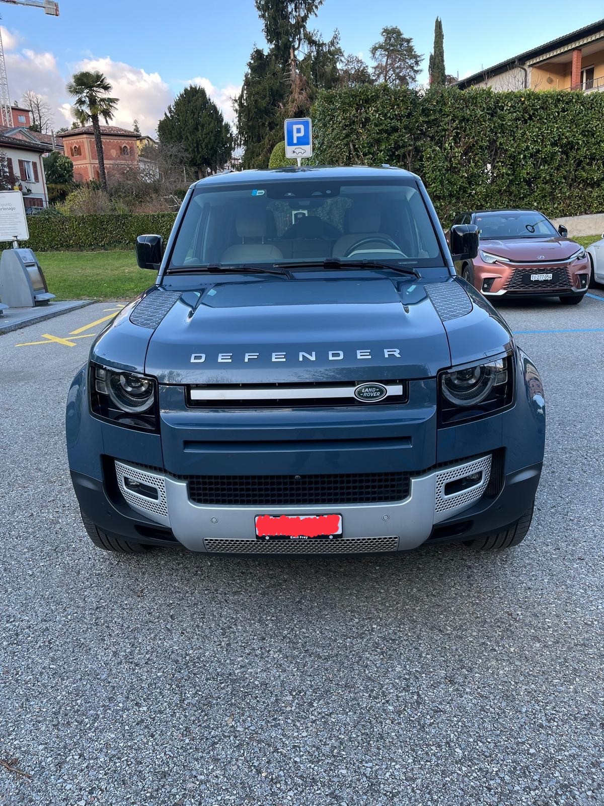 LAND ROVER Defender 110 3.0 D I6 250 SE AWD AT8-image-11