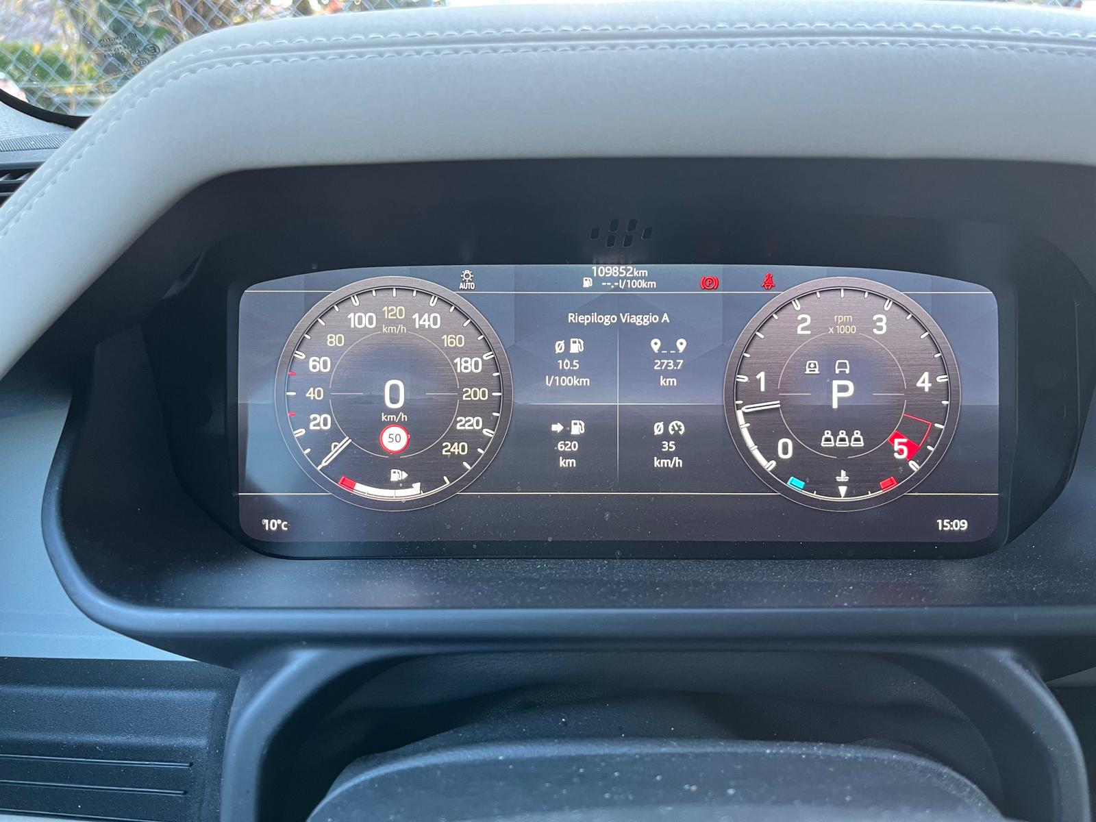 LAND ROVER Defender 110 3.0 D I6 250 SE AWD AT8-image-10