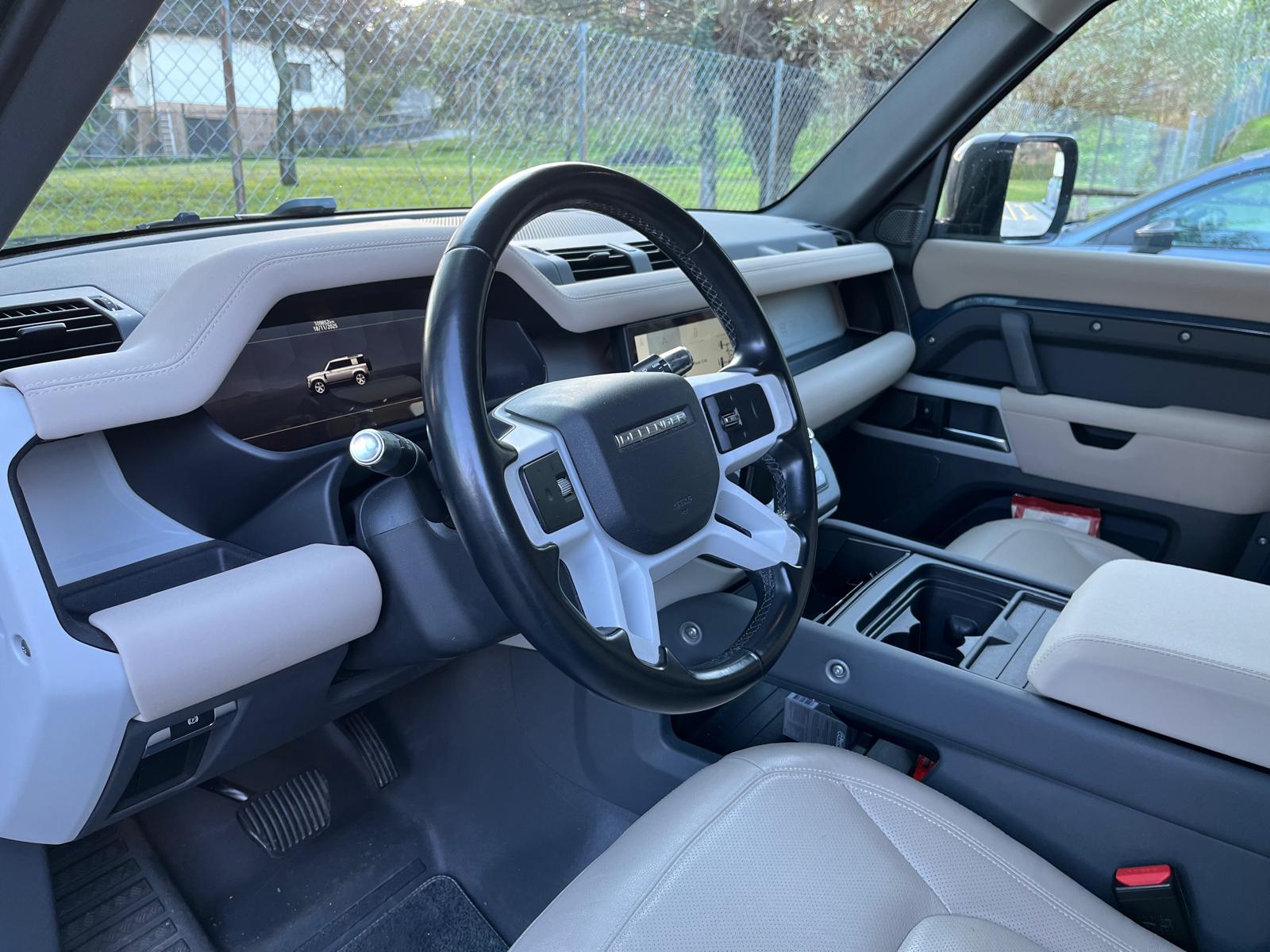 LAND ROVER Defender 110 3.0 D I6 250 SE AWD AT8-image-6