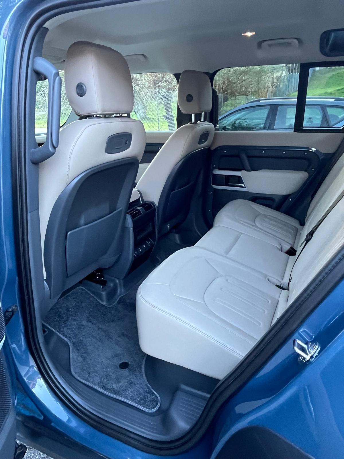 LAND ROVER Defender 110 3.0 D I6 250 SE AWD AT8-image-7