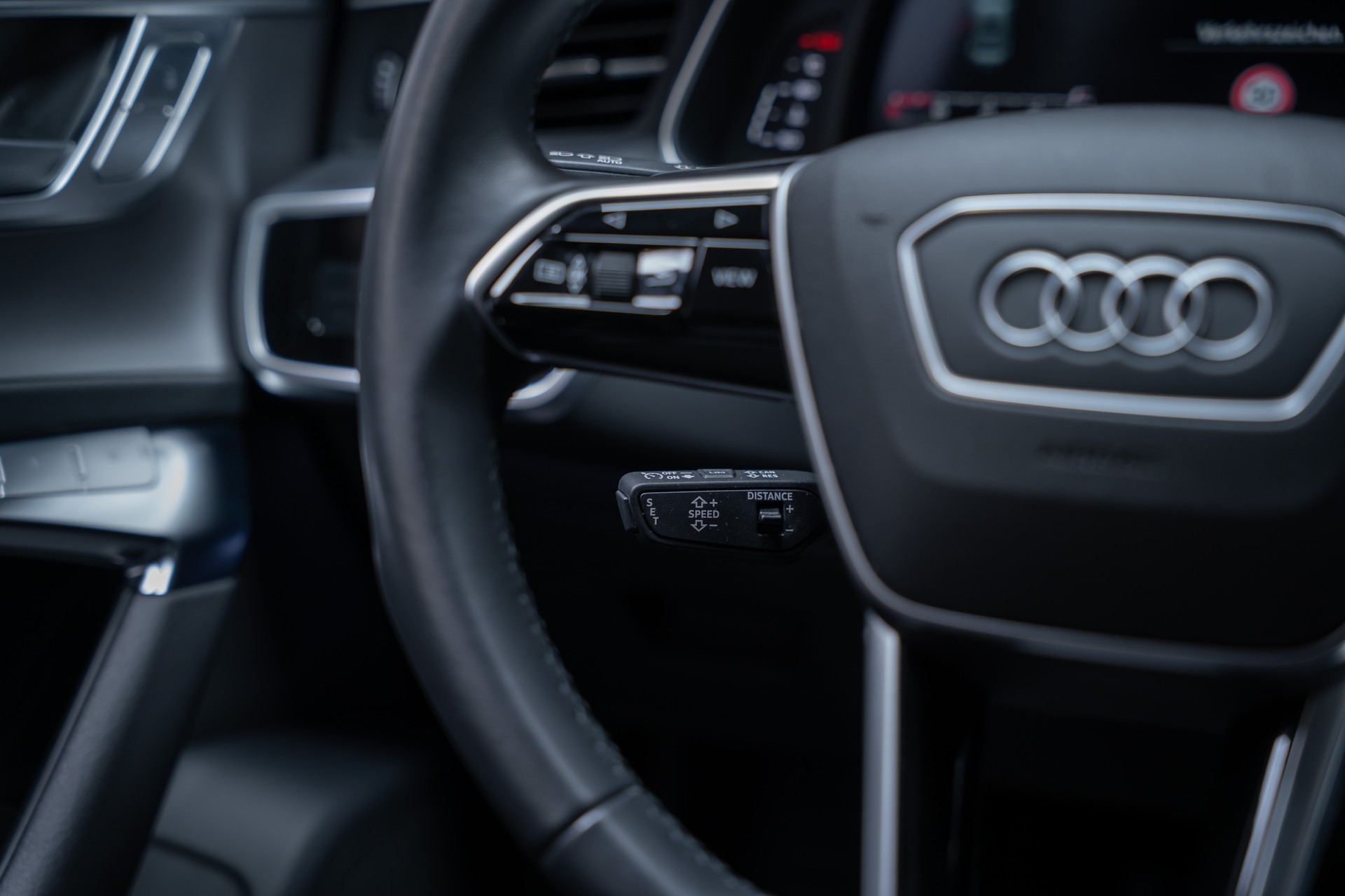 AUDI A7 Sportback 3.0 55 TFSI quattro S-Tronic / Rückfahrkamera / el.Sitze / Ambientebeleuchtung-image-23