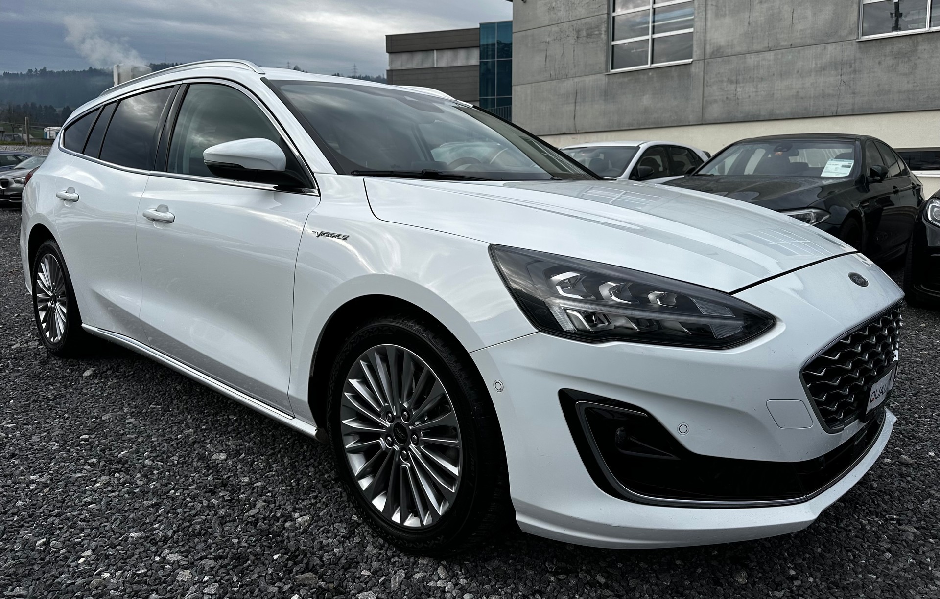 FORD Focus 1.0 SCTi Vignale Automatic-image-1