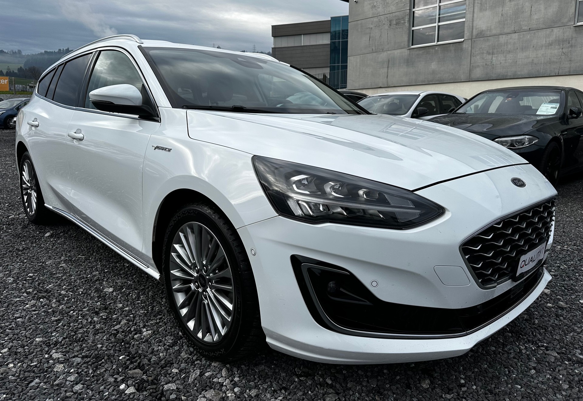 FORD Focus 1.0 SCTi Vignale Automatic-image-0