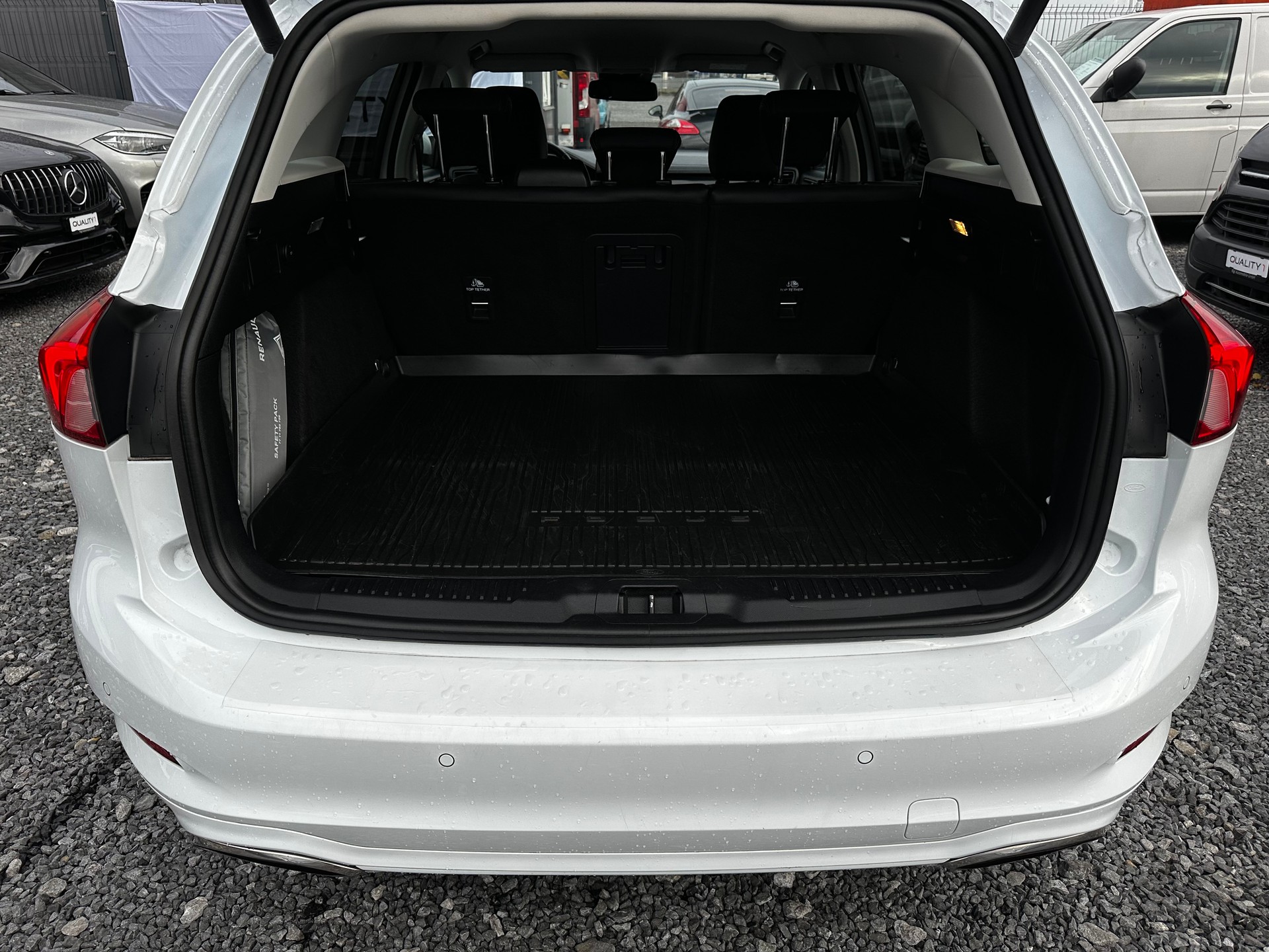 FORD Focus 1.0 SCTi Vignale Automatic-image-15