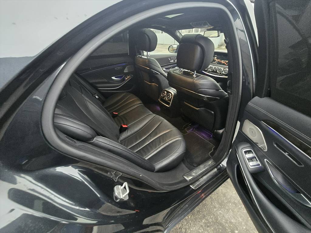MERCEDES-BENZ S 500 4Matic 7G-Tronic-image-12