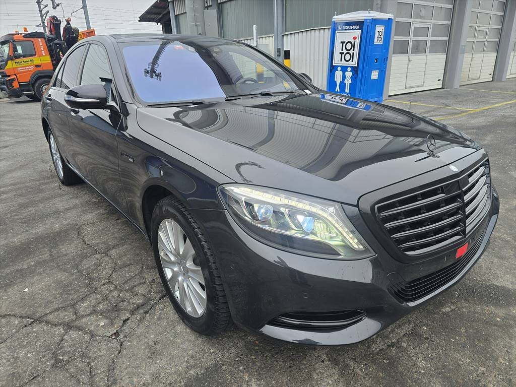 MERCEDES-BENZ S 500 4Matic 7G-Tronic-image-6