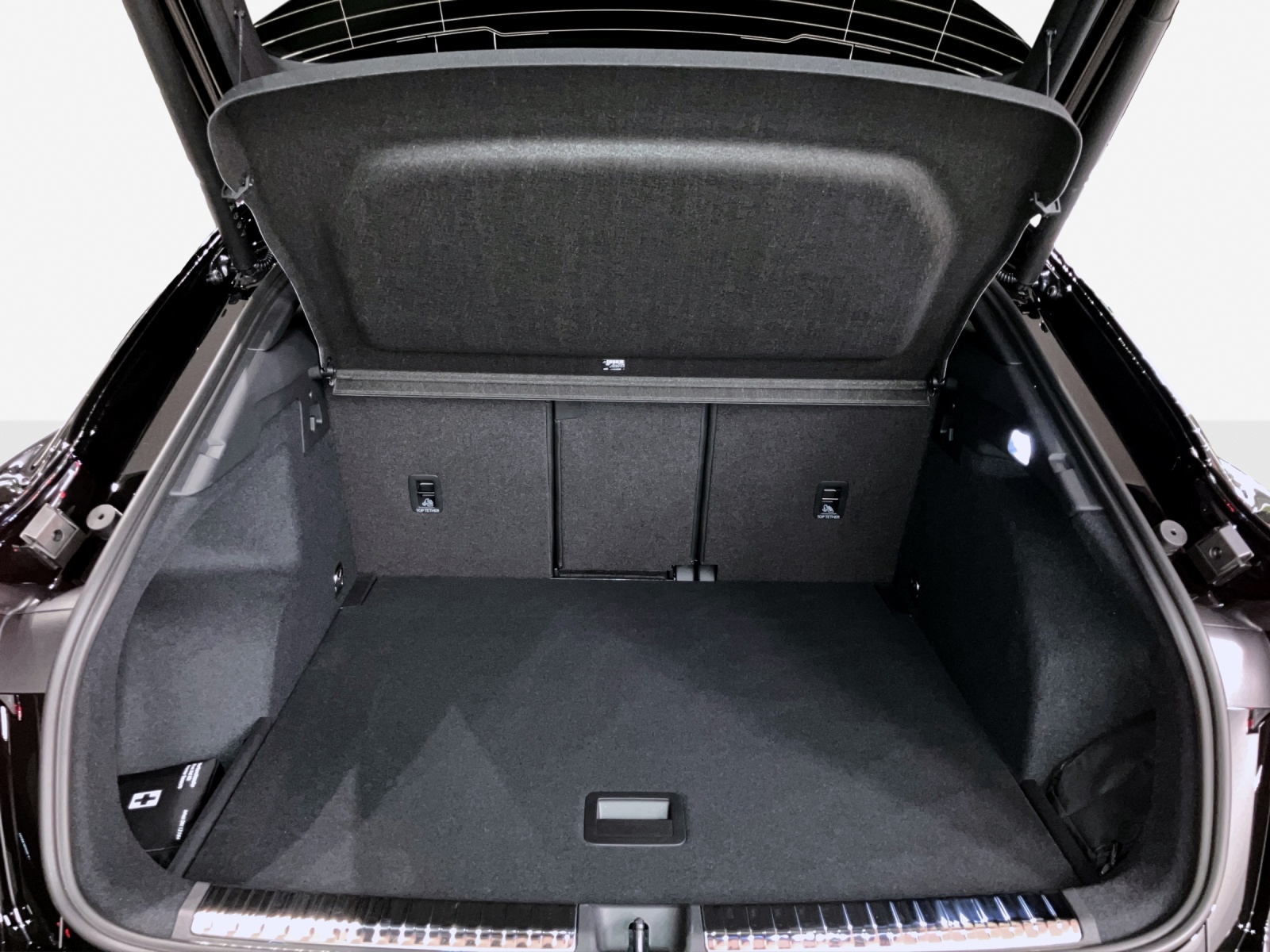 AUDI Q3 Sportback 110 kW TFSI S tronic-image-12
