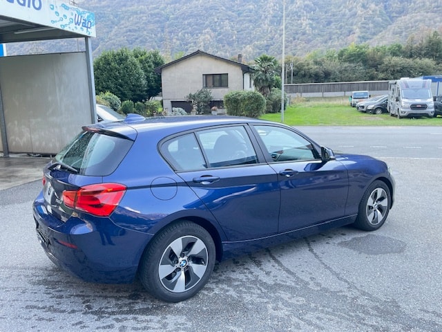 BMW 116d Urban Line-image-4