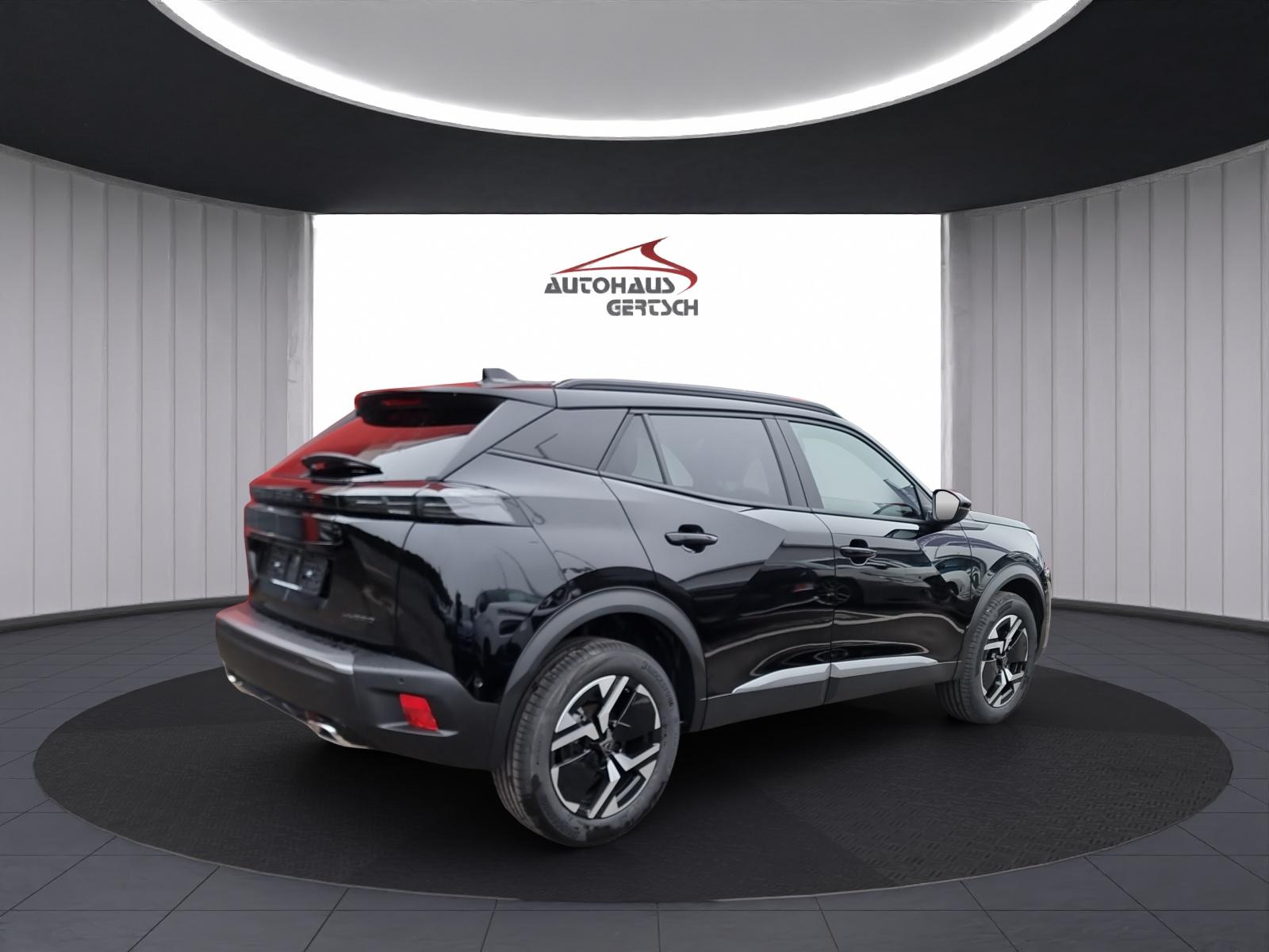PEUGEOT 2008 1.2 Hybrid 145 Allure Premium-image-3