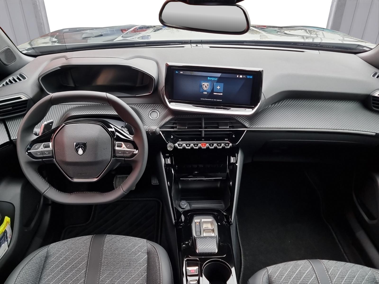 PEUGEOT 2008 1.2 Hybrid 145 Allure Premium-image-7