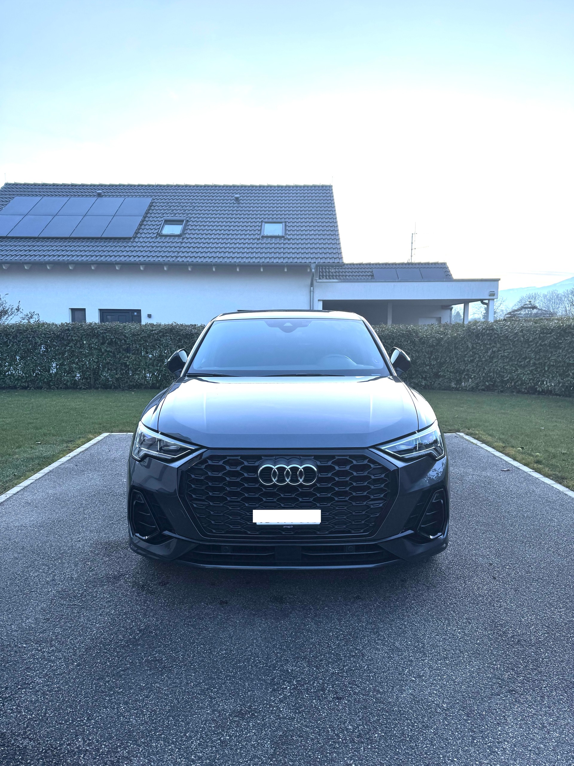 AUDI Q3 Sportback 35 TFSI Attraction S line S-tronic-image-0