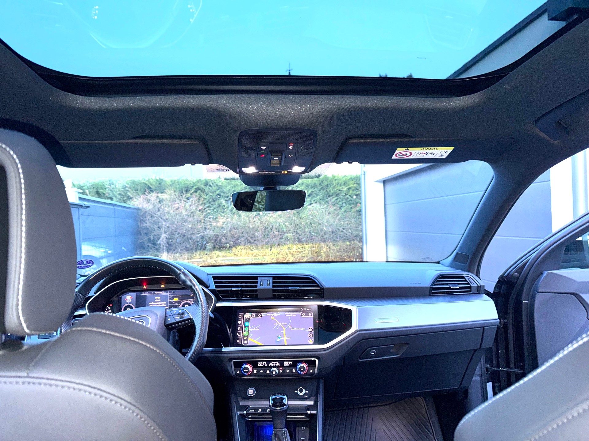 AUDI Q3 Sportback 35 TFSI Attraction S line S-tronic-image-4
