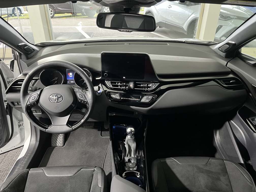 TOYOTA C-HR 2.0 VVTi HSD Move-image-12