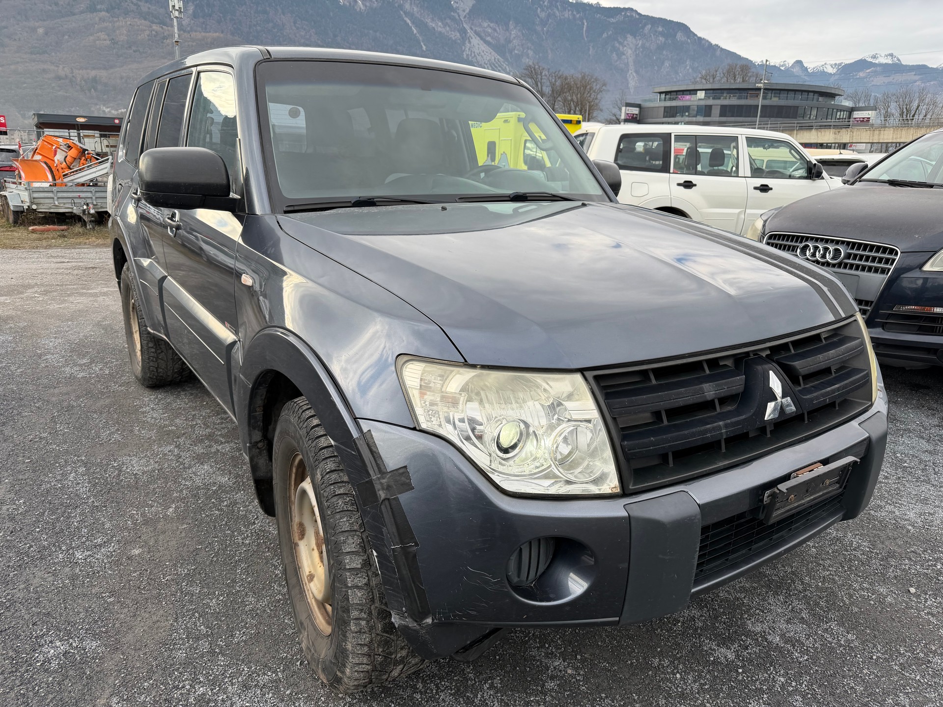 MITSUBISHI Pajero 3.2 DI-D Swiss Professional-image-2