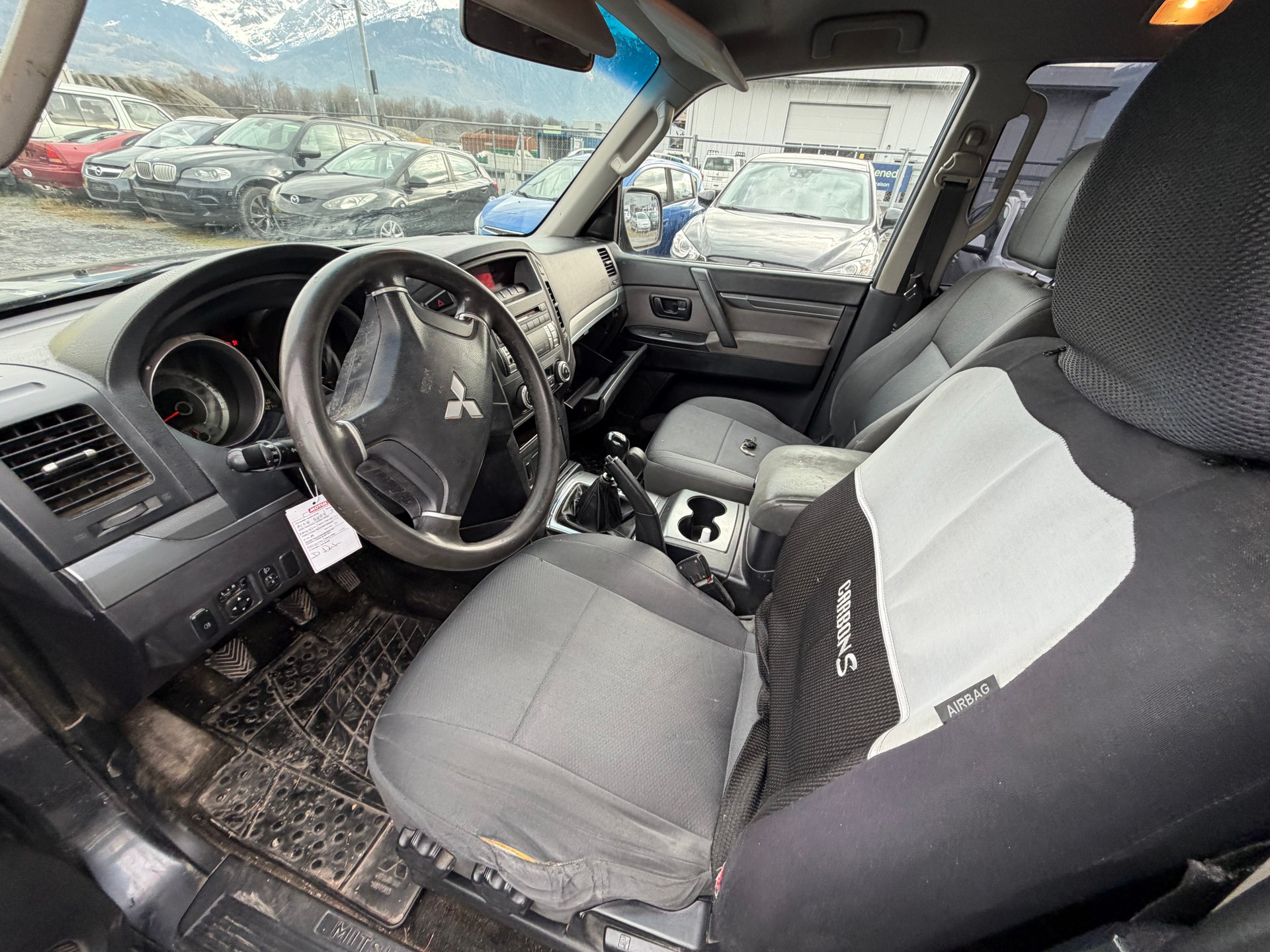 MITSUBISHI Pajero 3.2 DI-D Swiss Professional-image-9