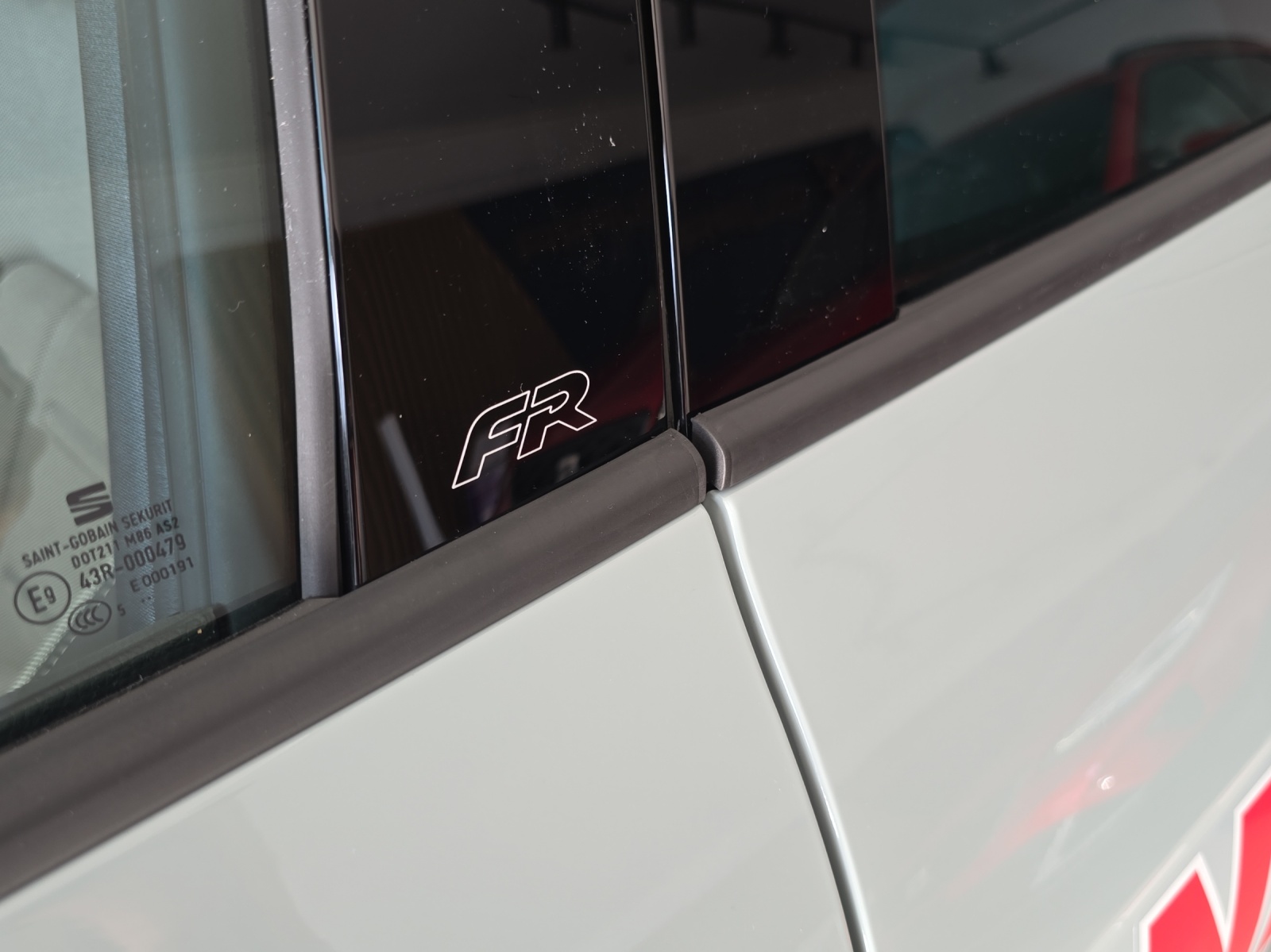 SEAT Ibiza 1.0 EcoTSI FR DSG-image-13