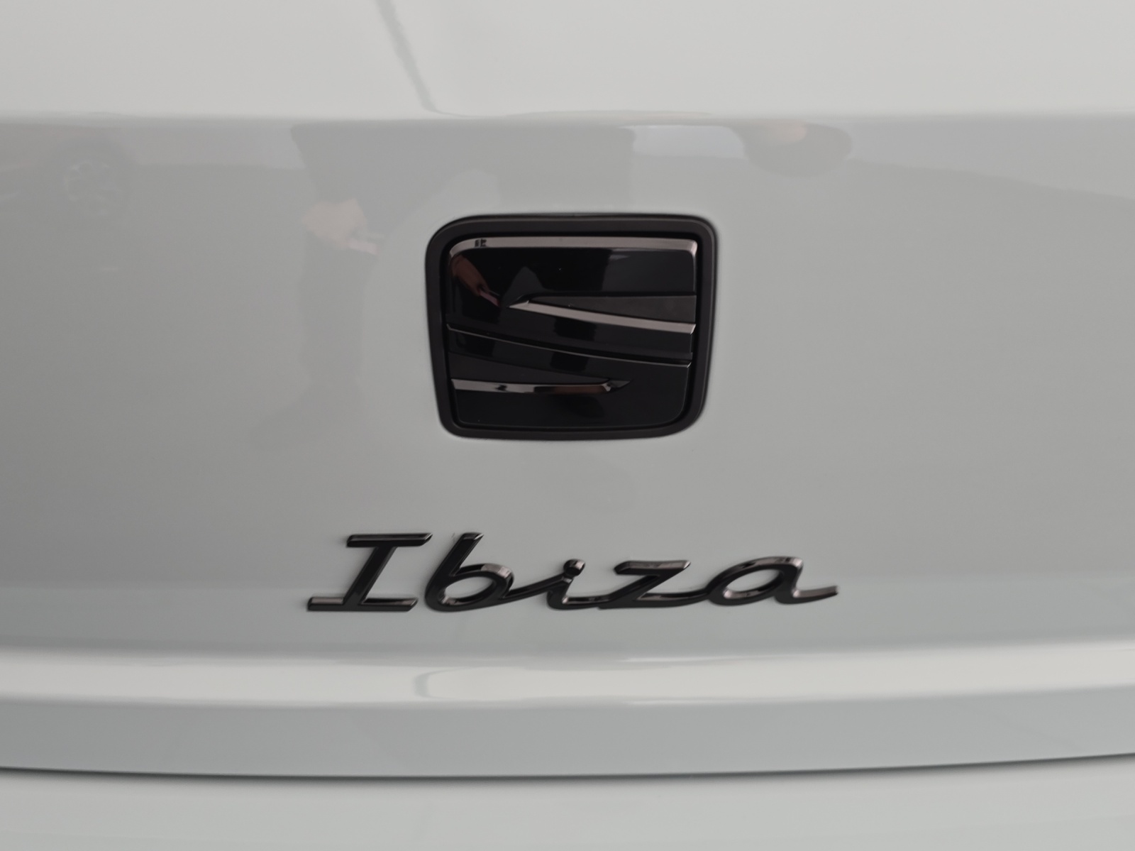 SEAT Ibiza 1.0 EcoTSI FR DSG-image-14