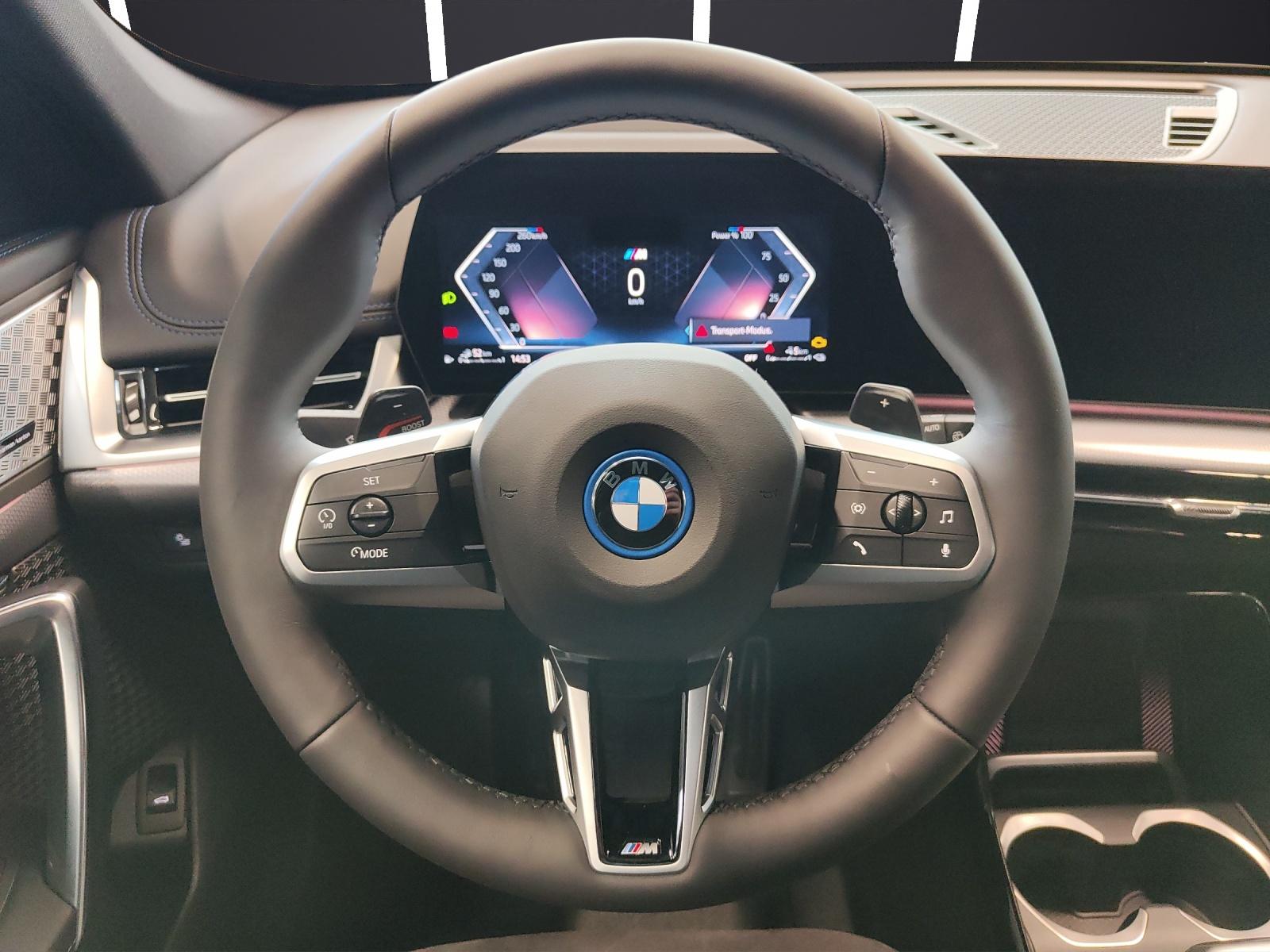 BMW X1 25e xDrive paddles-image-8