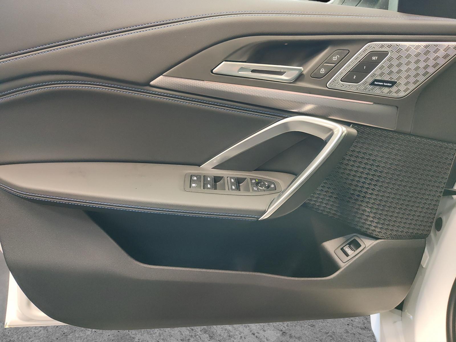 BMW X1 25e xDrive paddles-image-10
