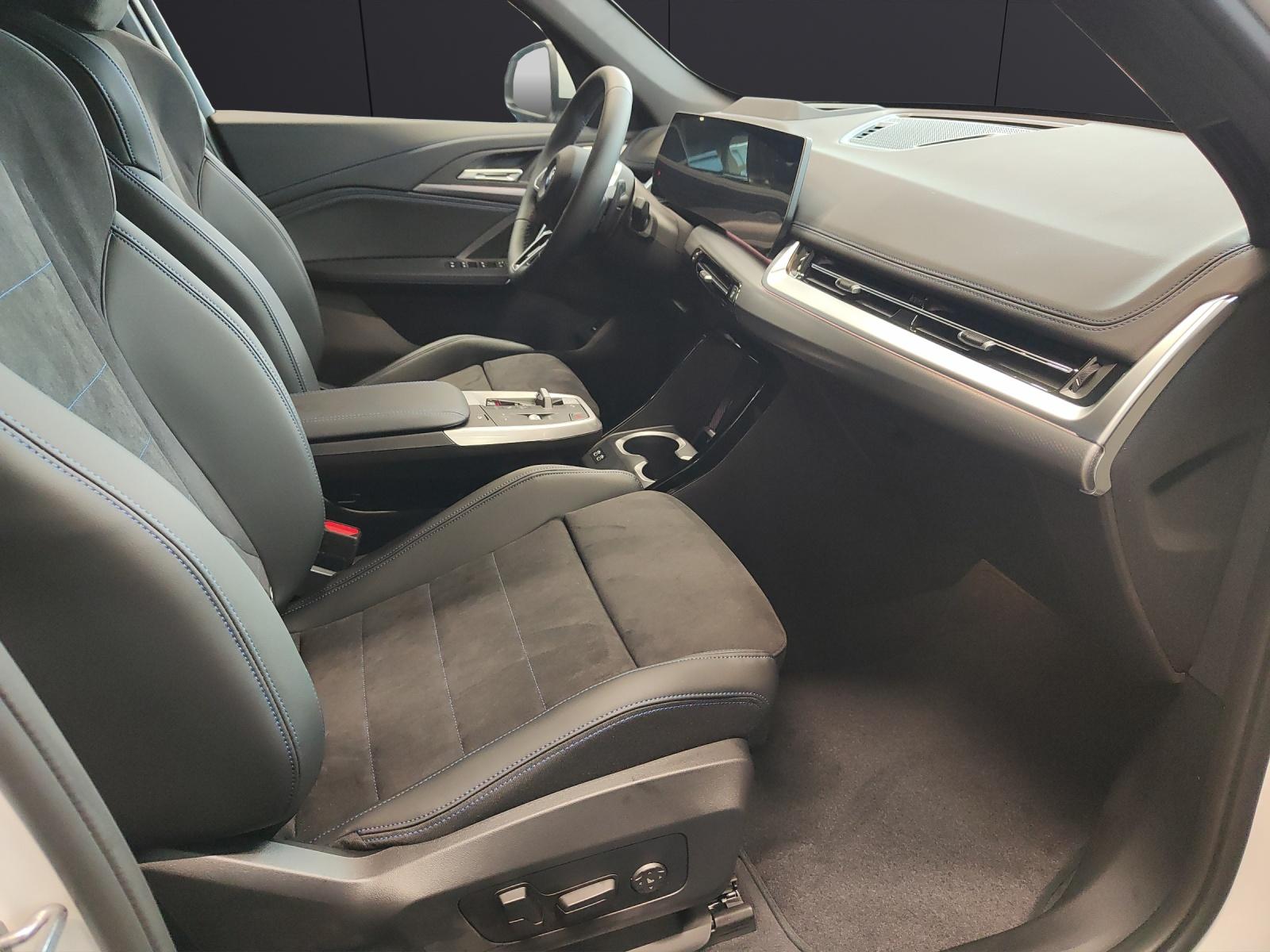BMW X1 25e xDrive paddles-image-7