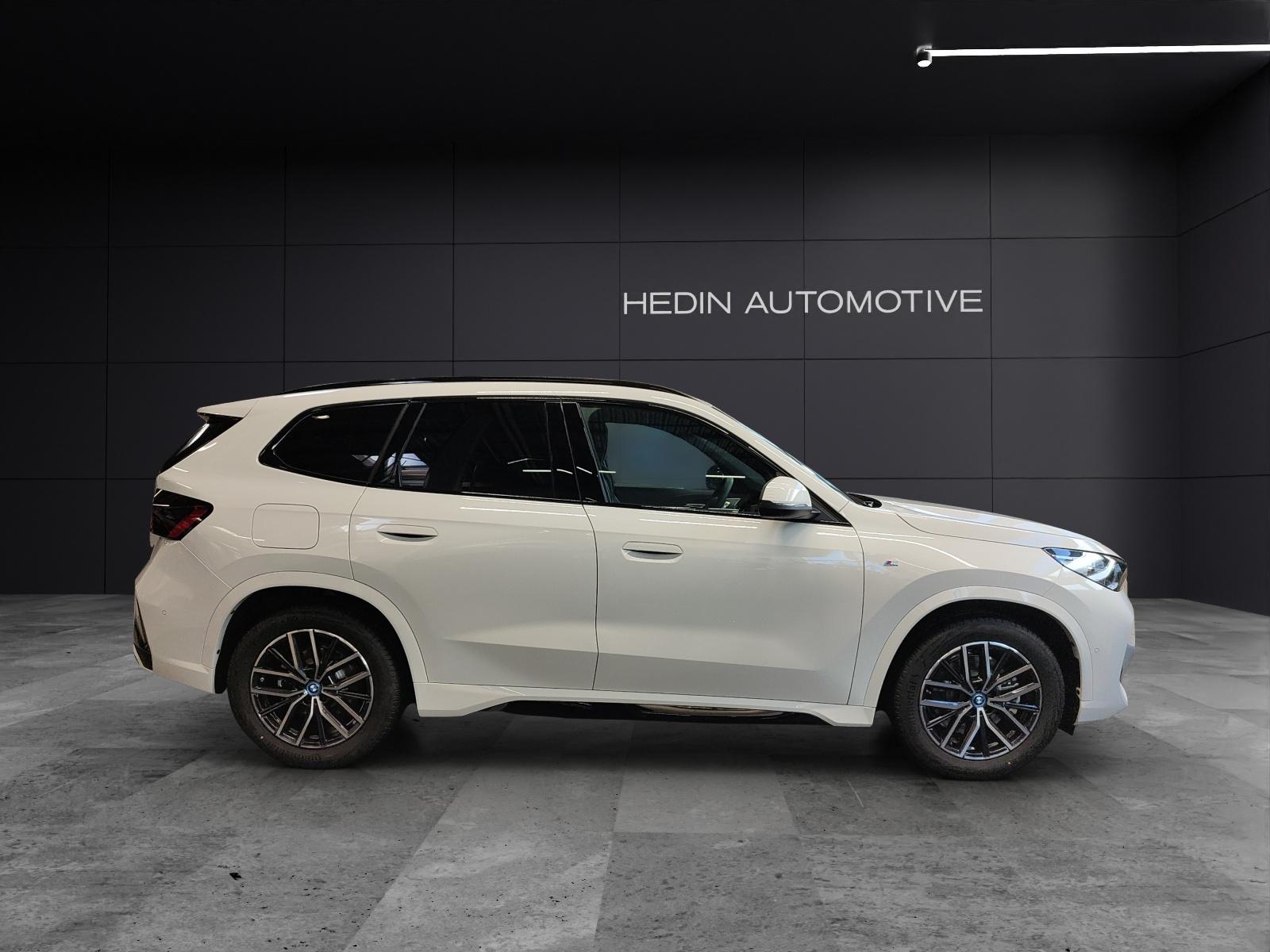 BMW X1 25e xDrive paddles-image-5
