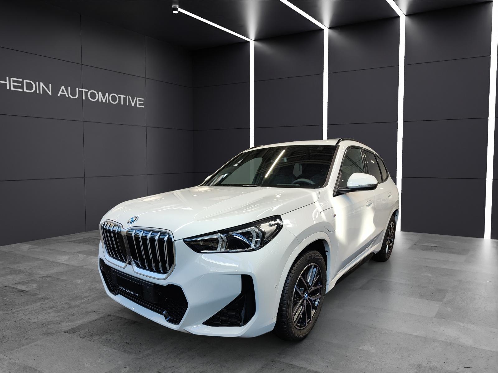 BMW X1 25e xDrive paddles-image-0