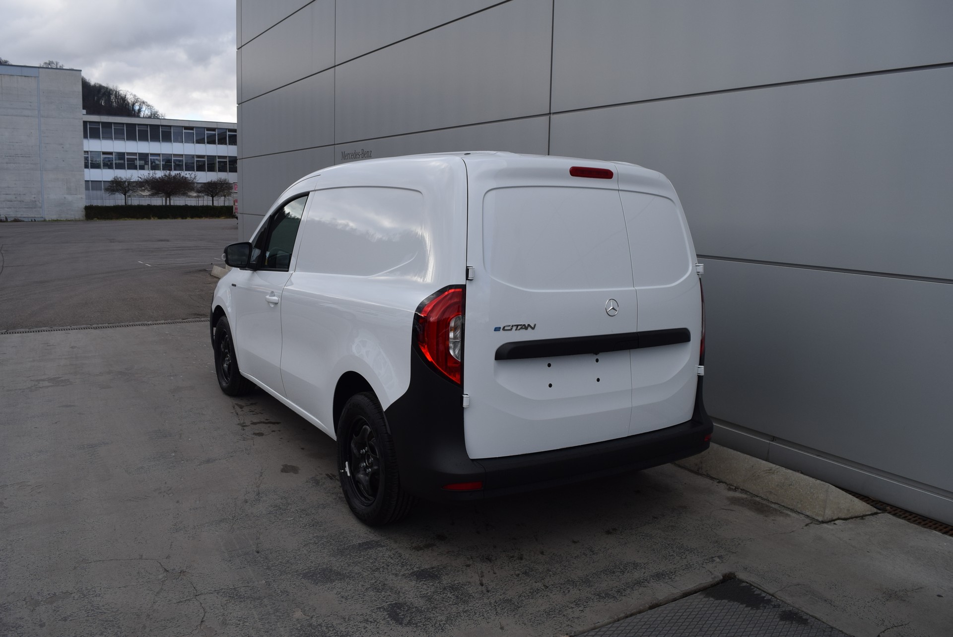MERCEDES-BENZ eCitan 45kWh Pro-showroom-element-3