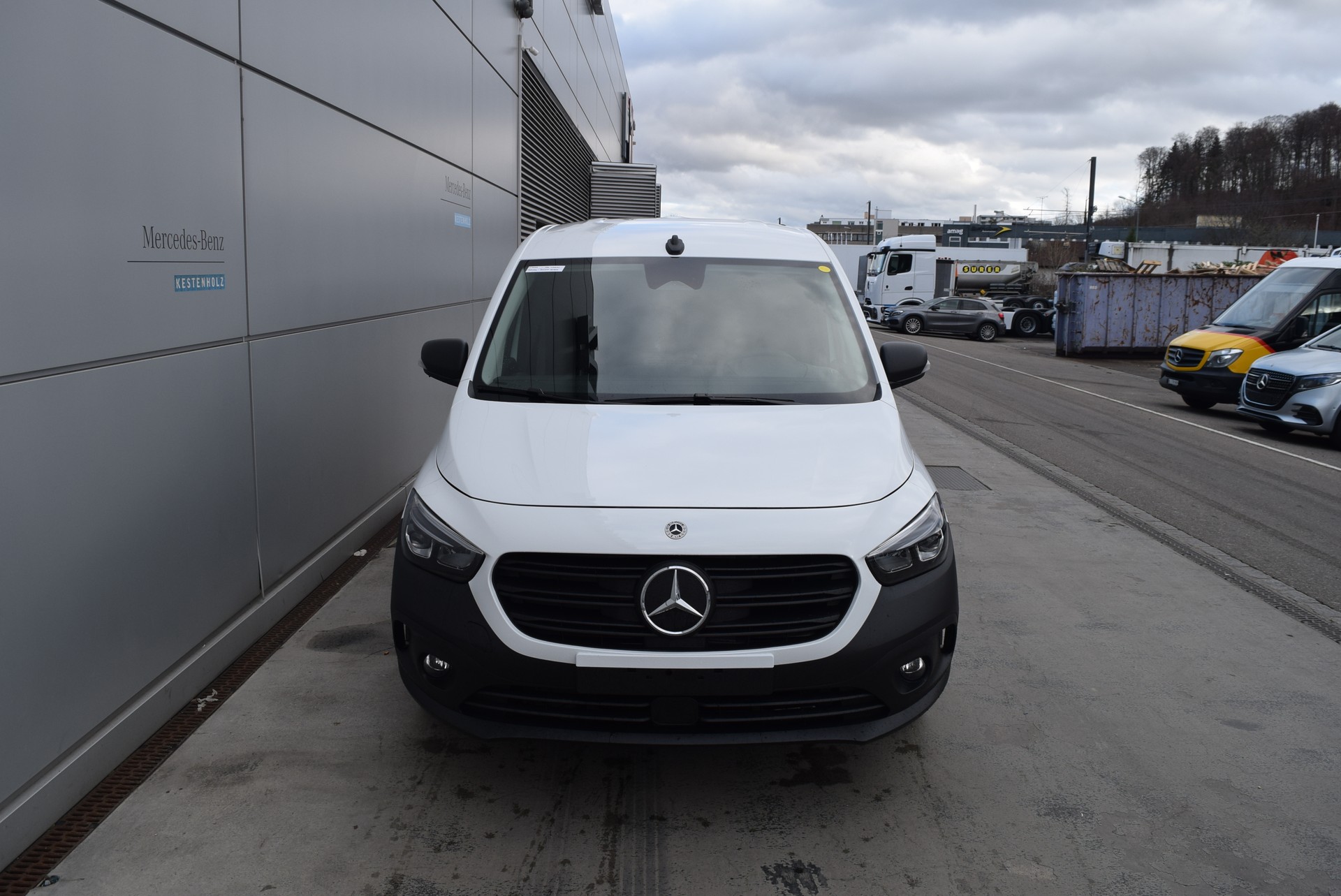 MERCEDES-BENZ eCitan 45kWh Pro-showroom-element-1