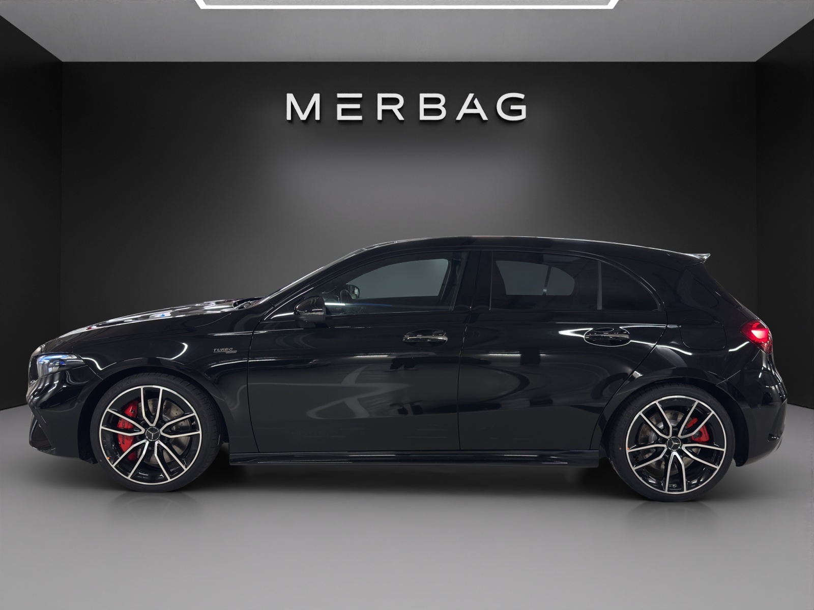 MERCEDES-BENZ A AMG 35 4Matic 8G-DCT-image-3