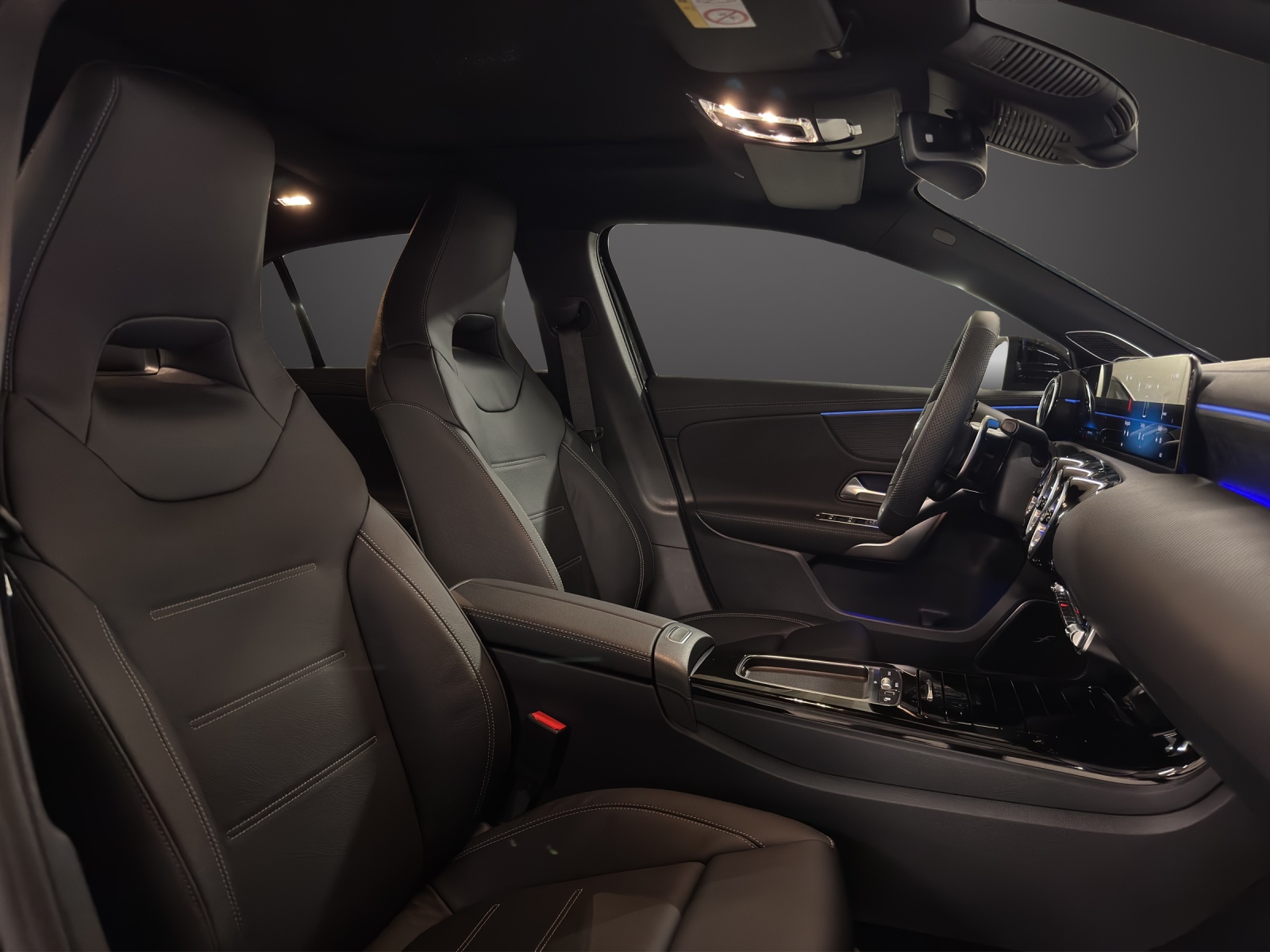 MERCEDES-BENZ A AMG 35 4Matic 8G-DCT-image-13
