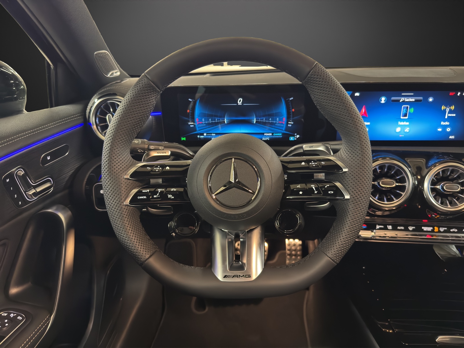 MERCEDES-BENZ A AMG 35 4Matic 8G-DCT-image-12