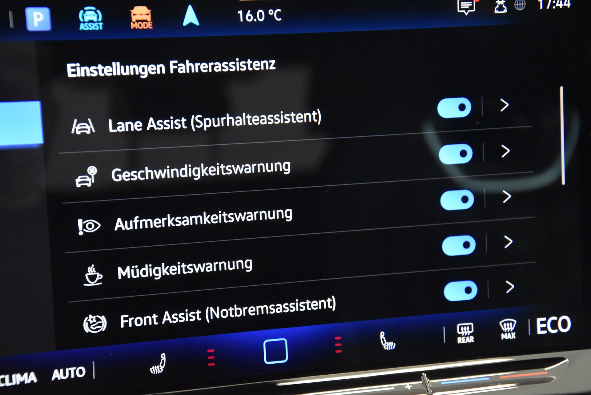 VW Tiguan 1.5 TSI evo2 eHybrid R-Line DSG-image-7