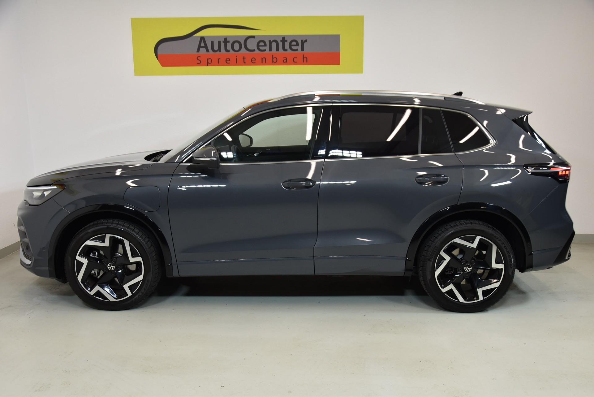 VW Tiguan 1.5 TSI evo2 eHybrid R-Line DSG-image-10