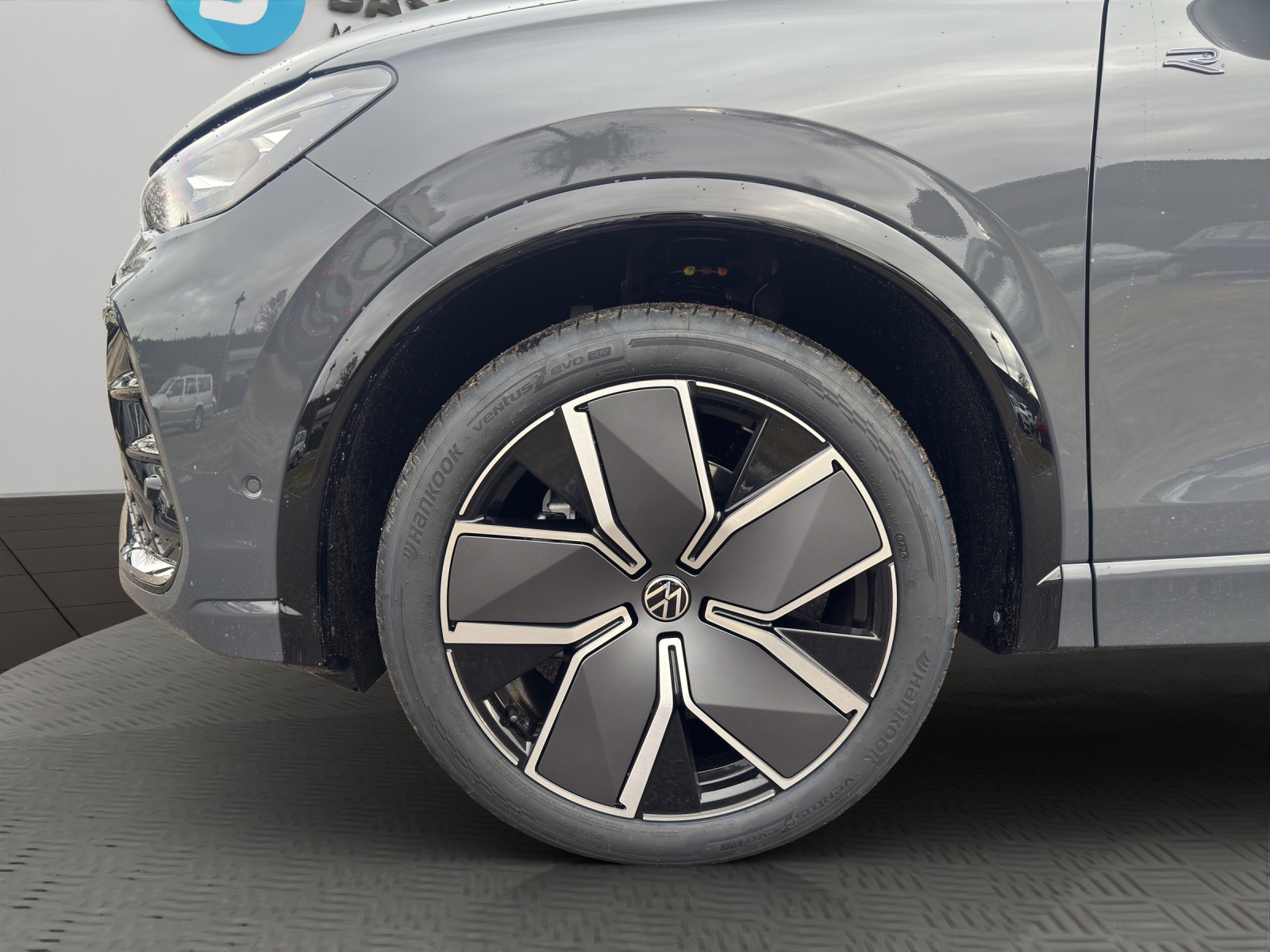 VW Tiguan 2.0 TSI DSG R-Line 4Motion-image-6