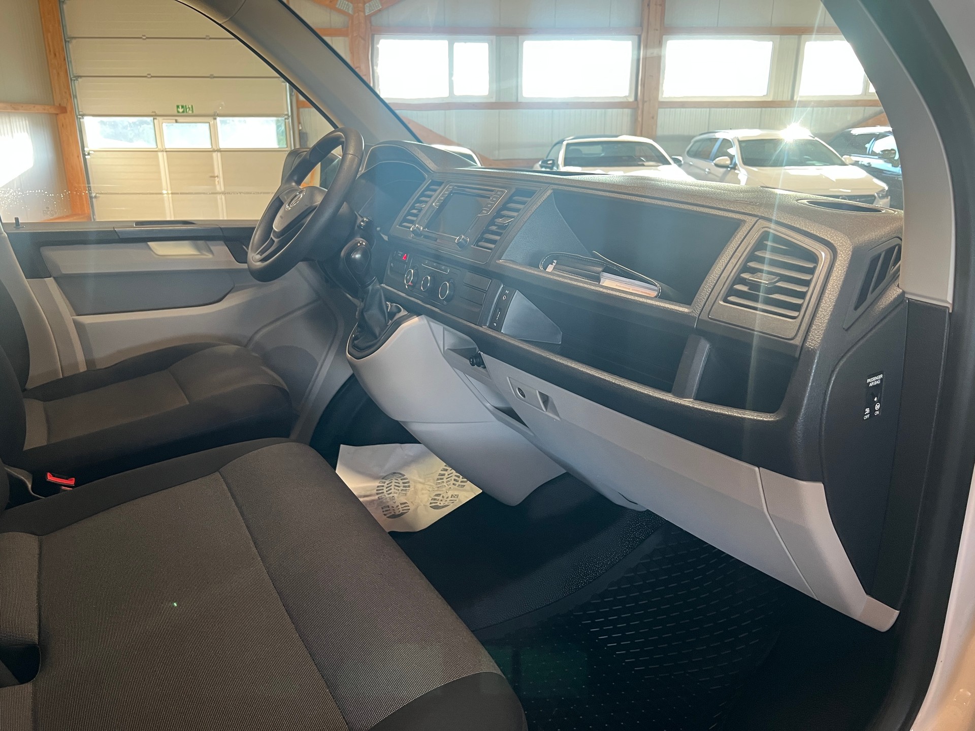 VW T6 2.0 TDI DSG-image-11