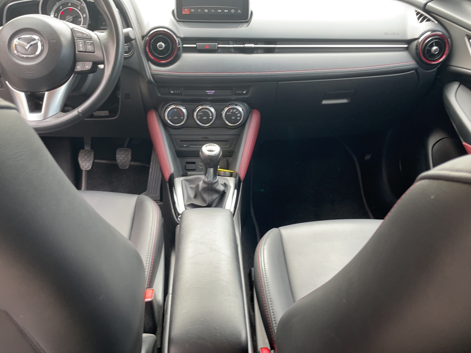 MAZDA CX-3 1.5 D Revolution AWD-image-4