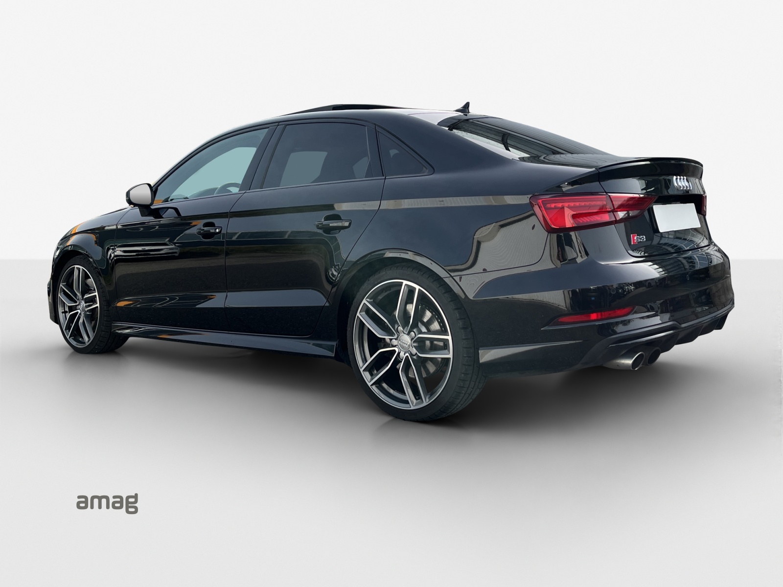 AUDI S3 Limousine 2.0 TFSI quattro S-tronic-image-2