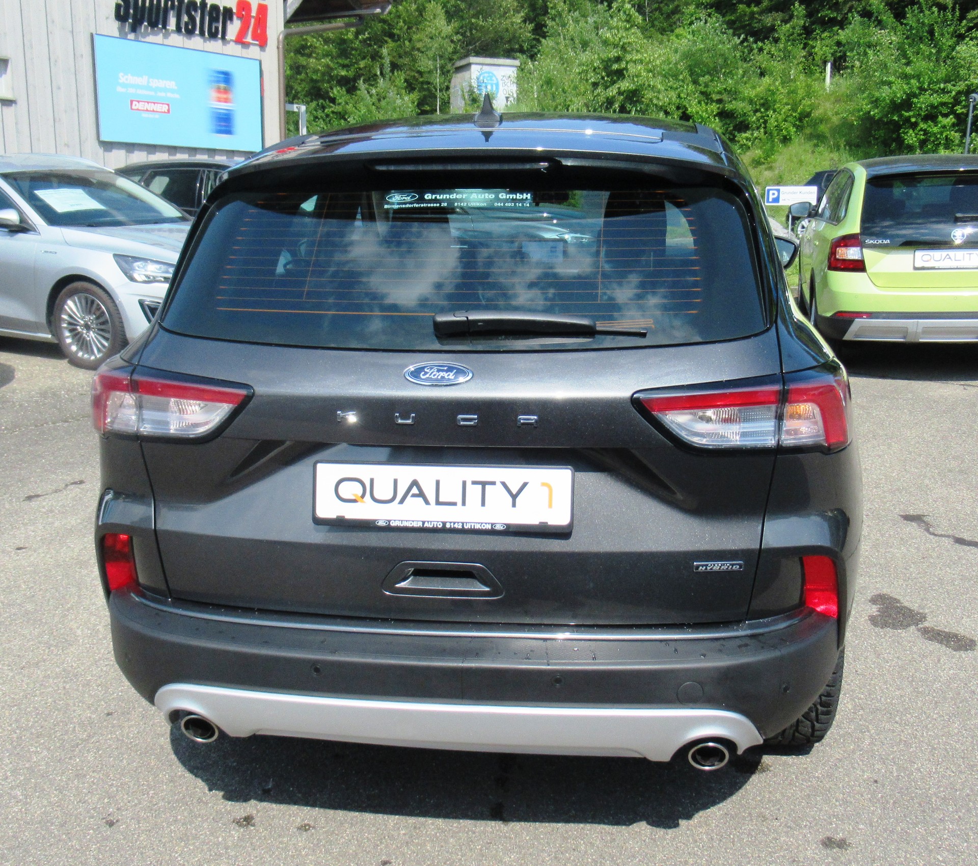 FORD Kuga 2.5 PHEV Cool & Connect 2WD-image-4