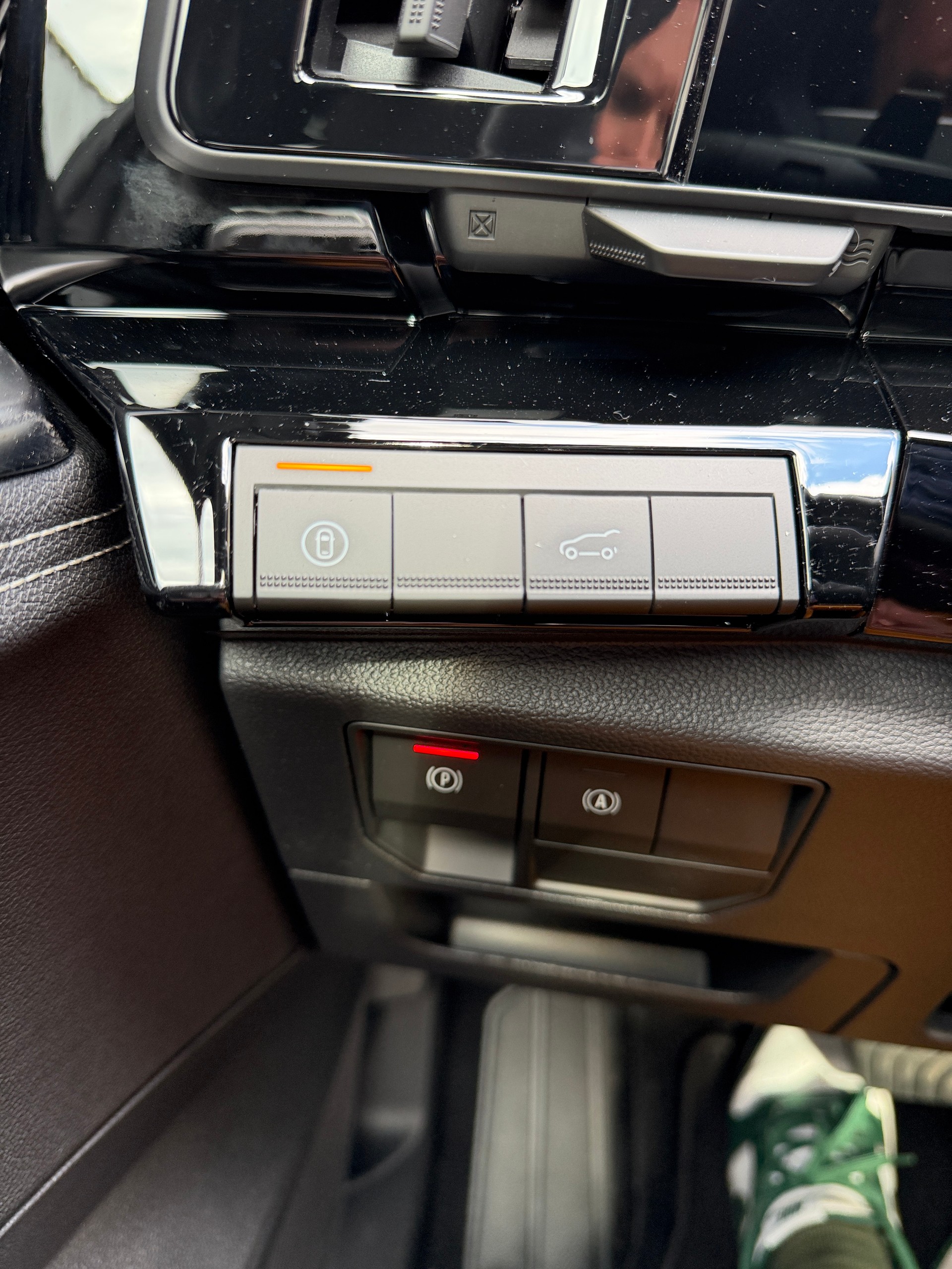 RENAULT Austral 1.2 HEV 200 Techno A-image-23